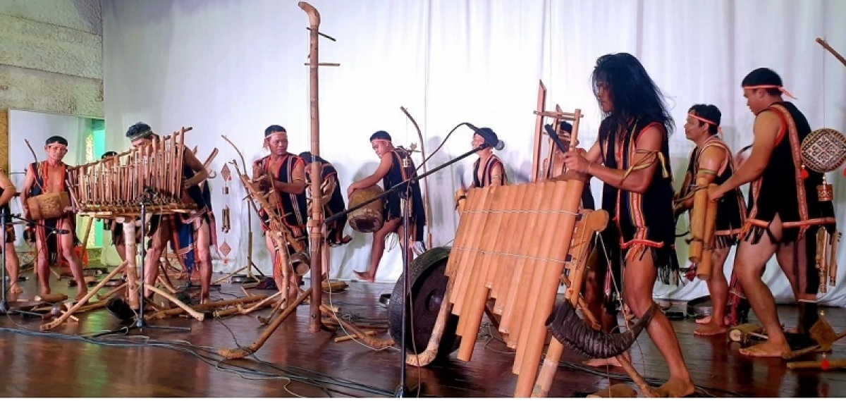 
Khul chĭng chêng Pleiku Roh pơhrăm hơdrol kơ năm pơdah tơ̆ Hàn Quốc sơnăm 2024. (Rup: Siu Thưm)