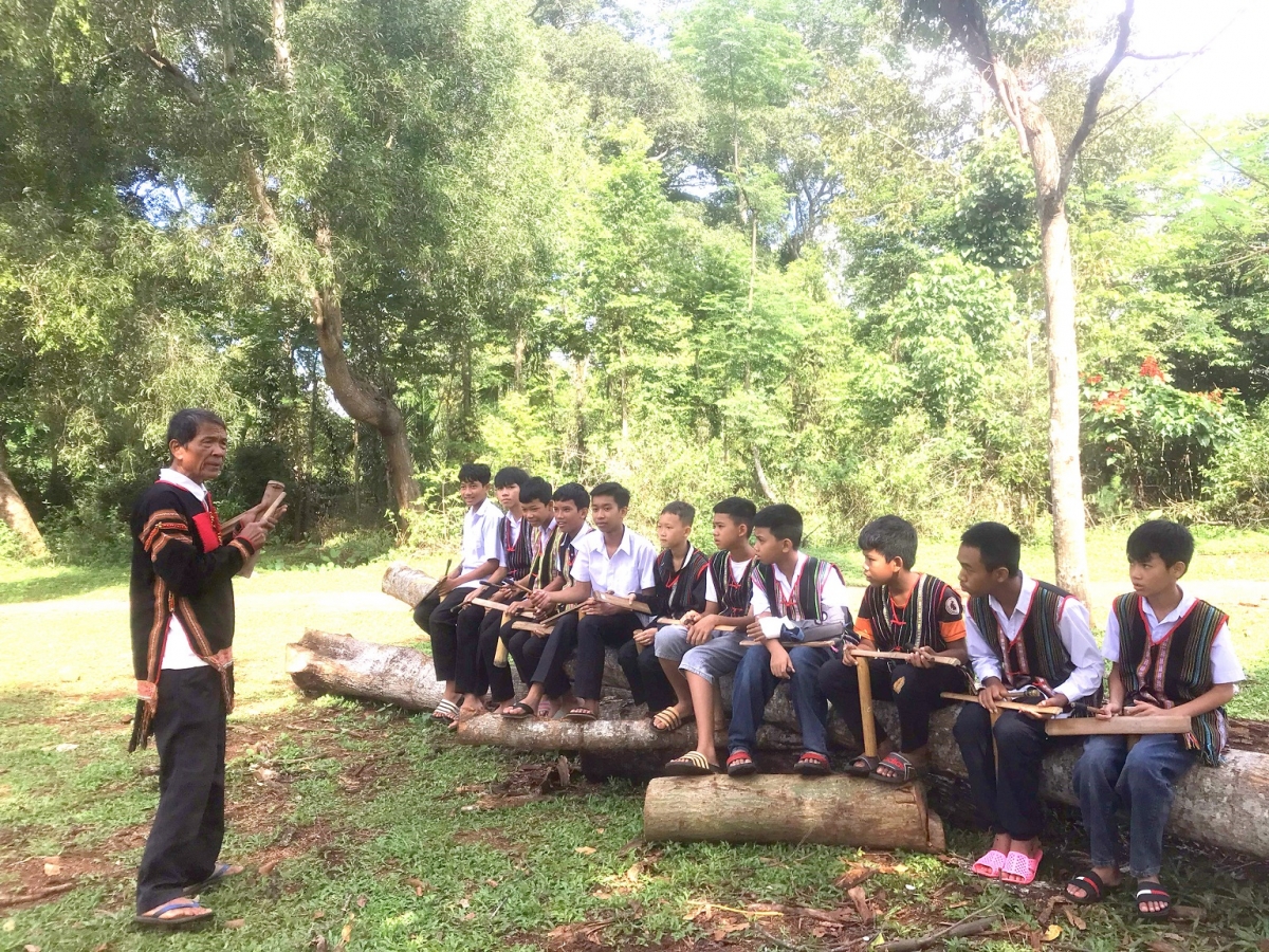Cau chài jak ngan Y Hiu Niê Kdam bơto dròng cing ai ală oh pa dờng in