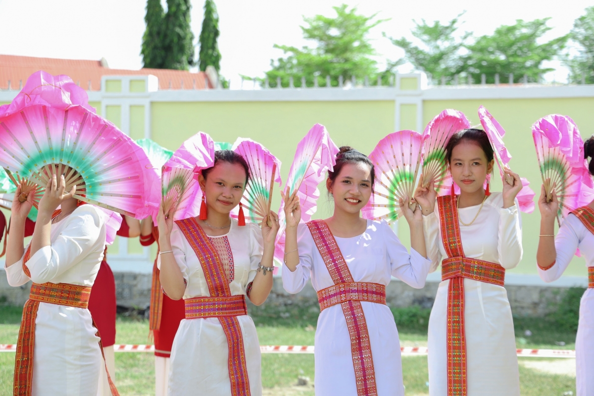 Dom adei kamei palei Baoh Bini tamia raok uan harei Kate