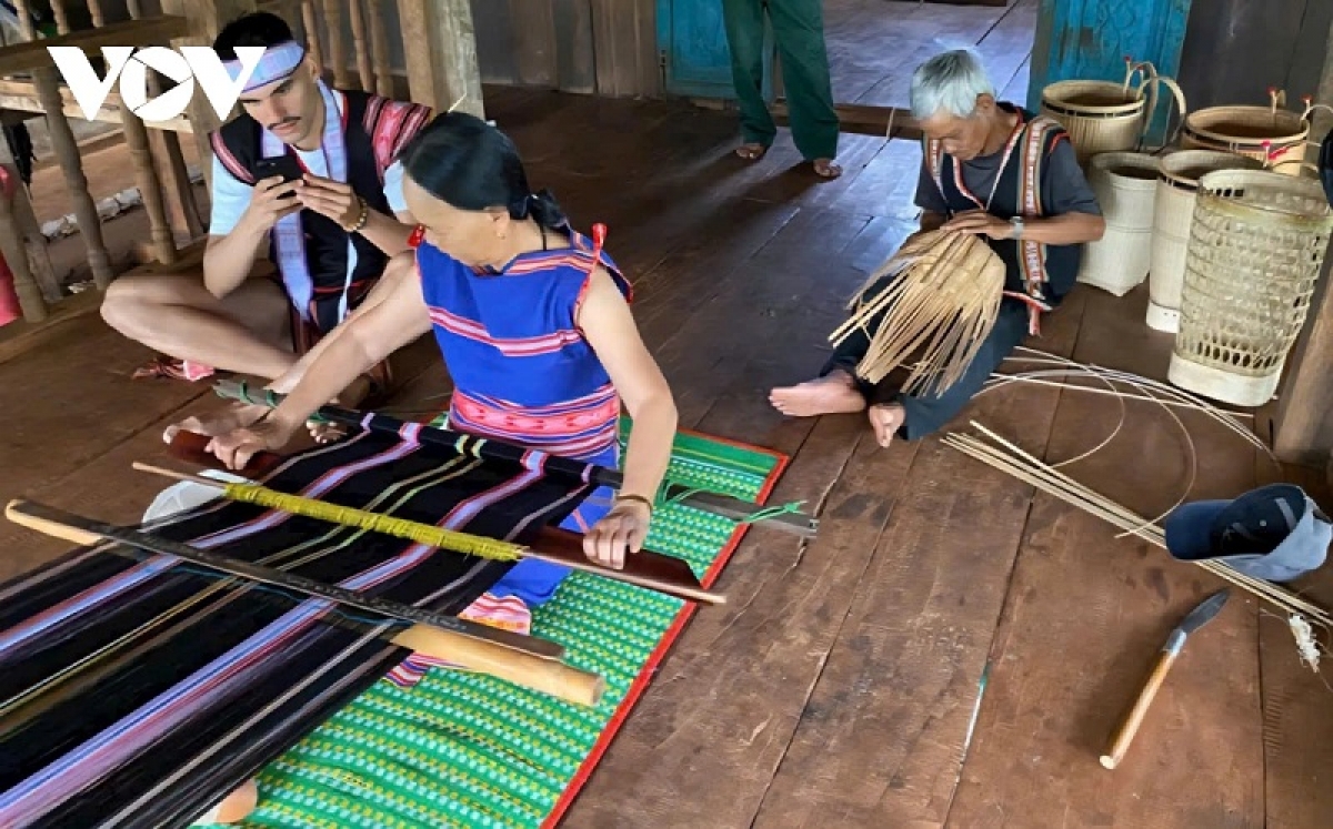 Palei yulit bhap bini Ia M Nông, xã Ia Ly