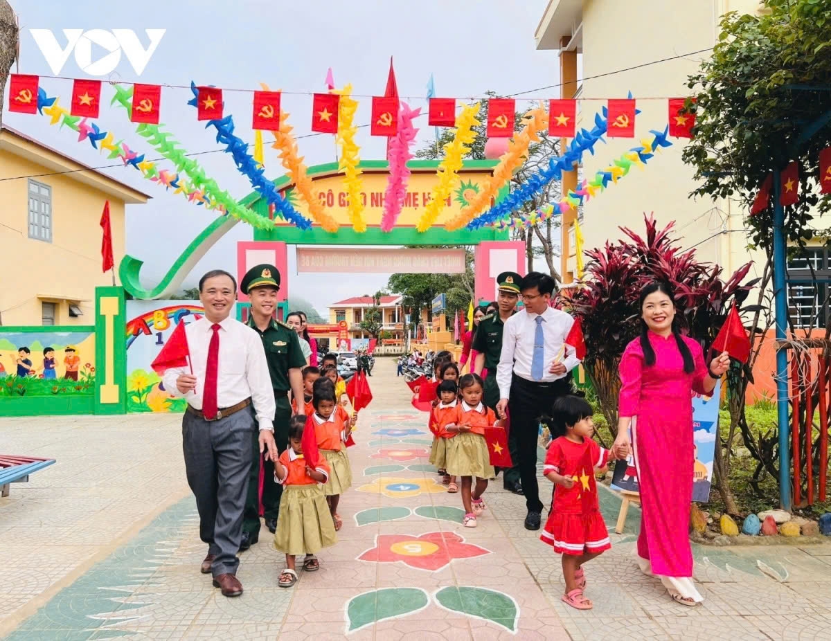 Học sinh vùng biên giới tỉnh Quảng Trị bước vào năm học mới