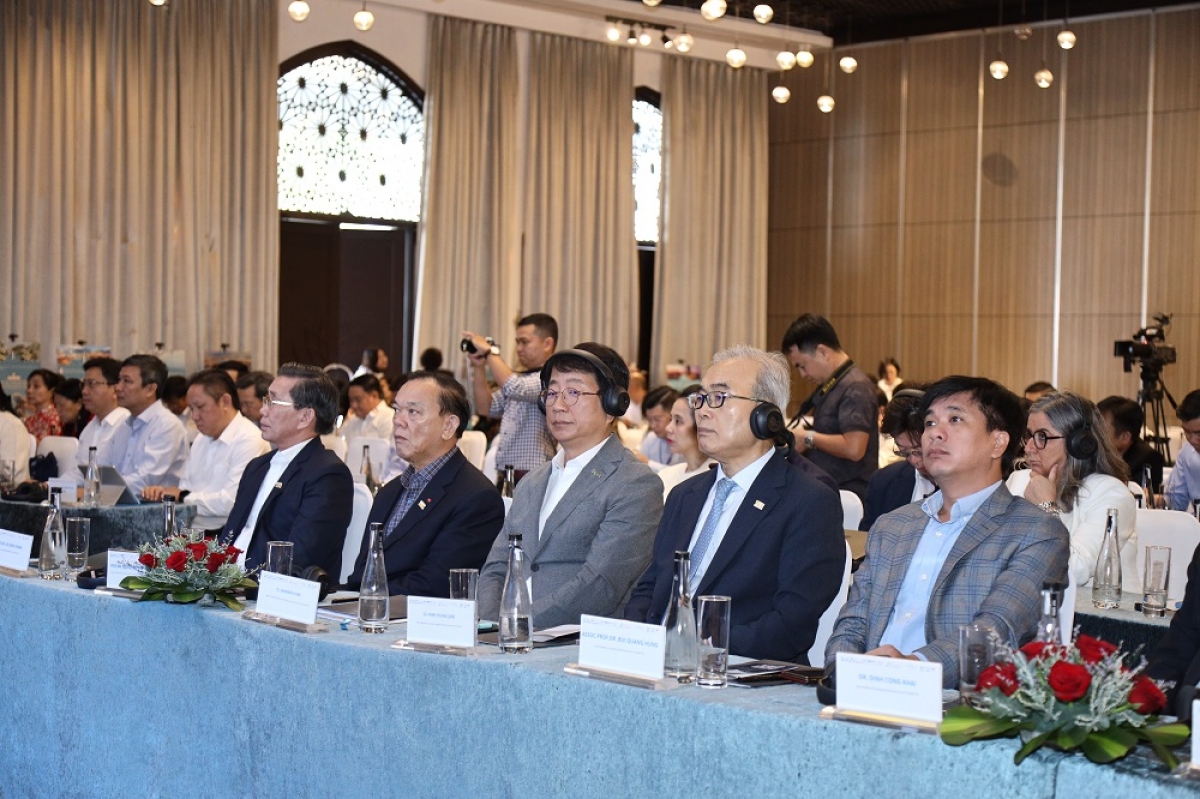 Pơrjum cribơyai gơhòi gơ jà gal ngan cau gĭt wă jrô lơh sa tàm dơlam mờ bơdìh lơgar