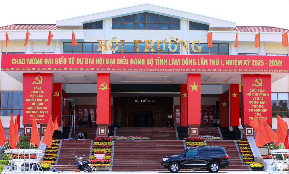 Hìu pơrjum geh bơyai lơh Pơrjum dờng cau ala măt Đảng ƀộ càr Lâm Đồng dơ̆ I, tơngai lơh broă bơh nam 2025 tus 2030