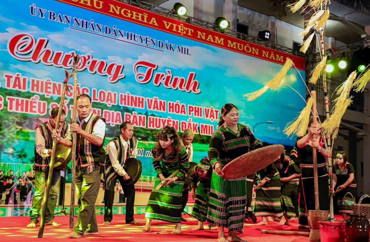 Ơi Y Kri (pô tong krah) atông čing