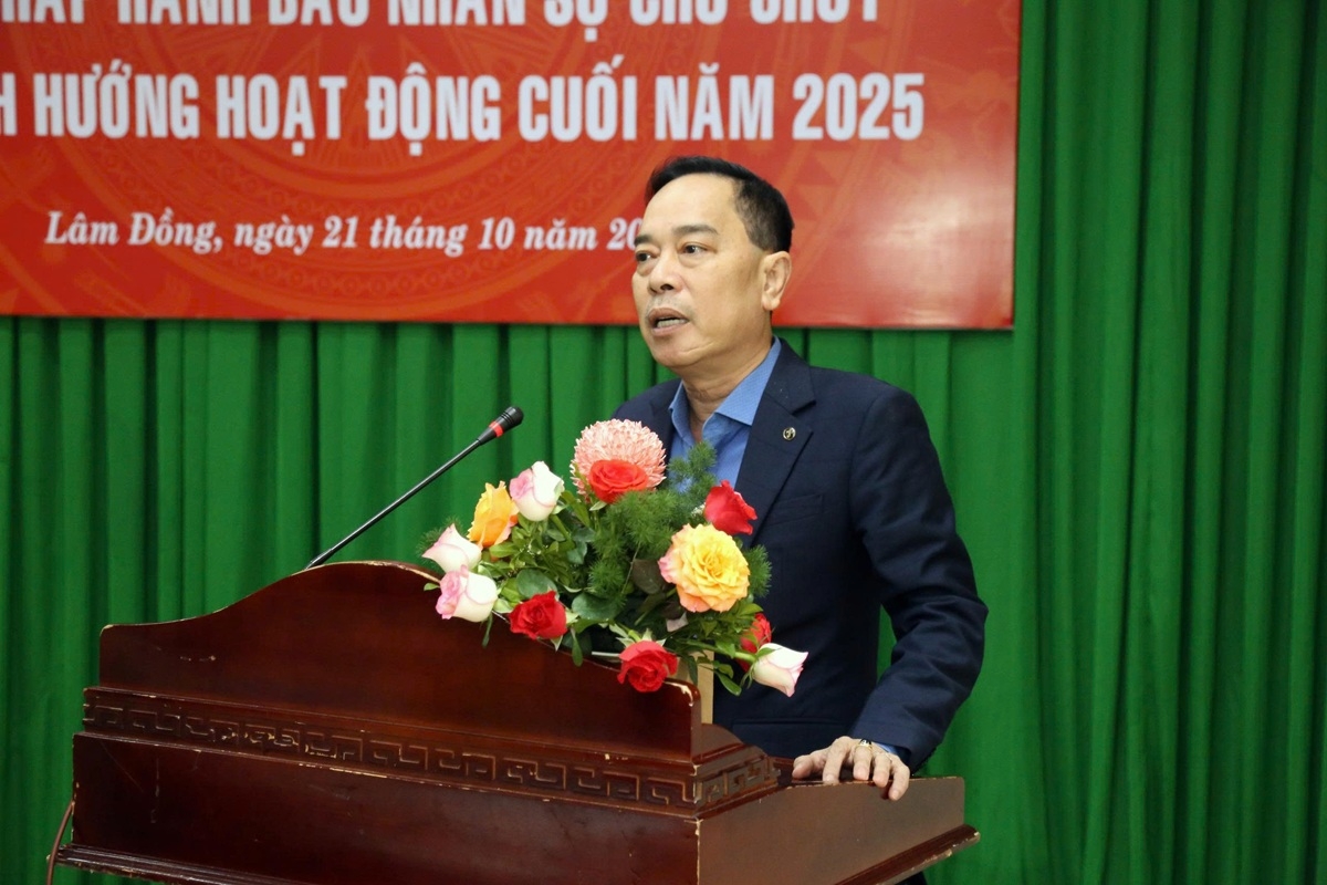 -  Lê Huy Toàn ngă khua Êpul hgŭm čih klei mrâo čar Lâm Đồng.