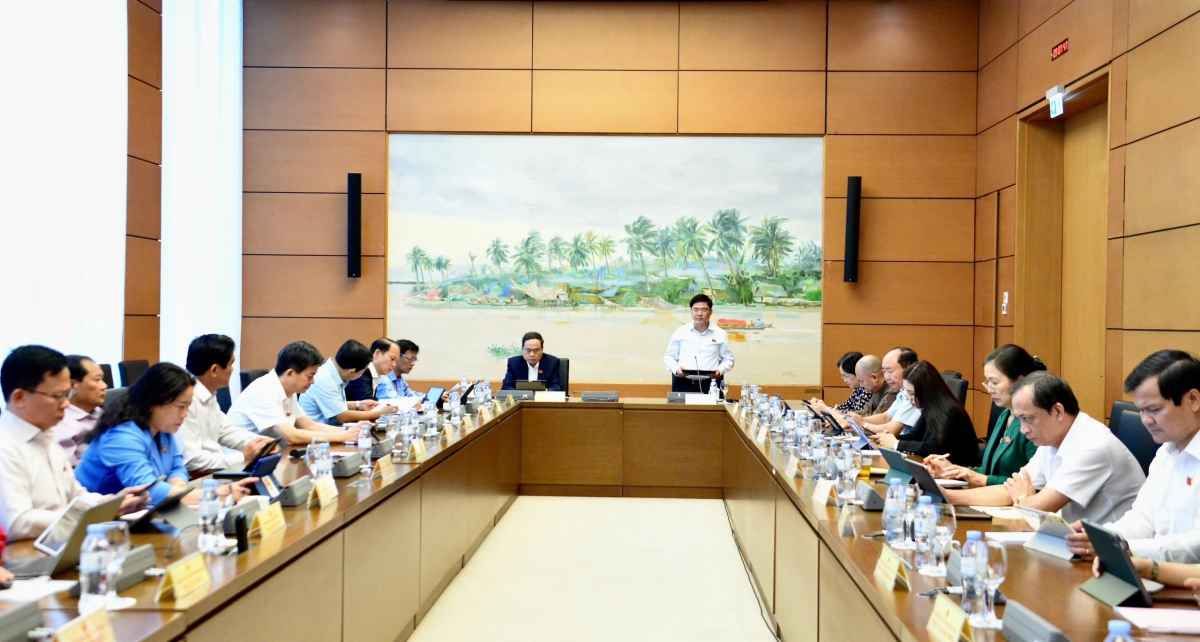 Ală cau ala mat Quôk hội cribơyai tàm jơnum