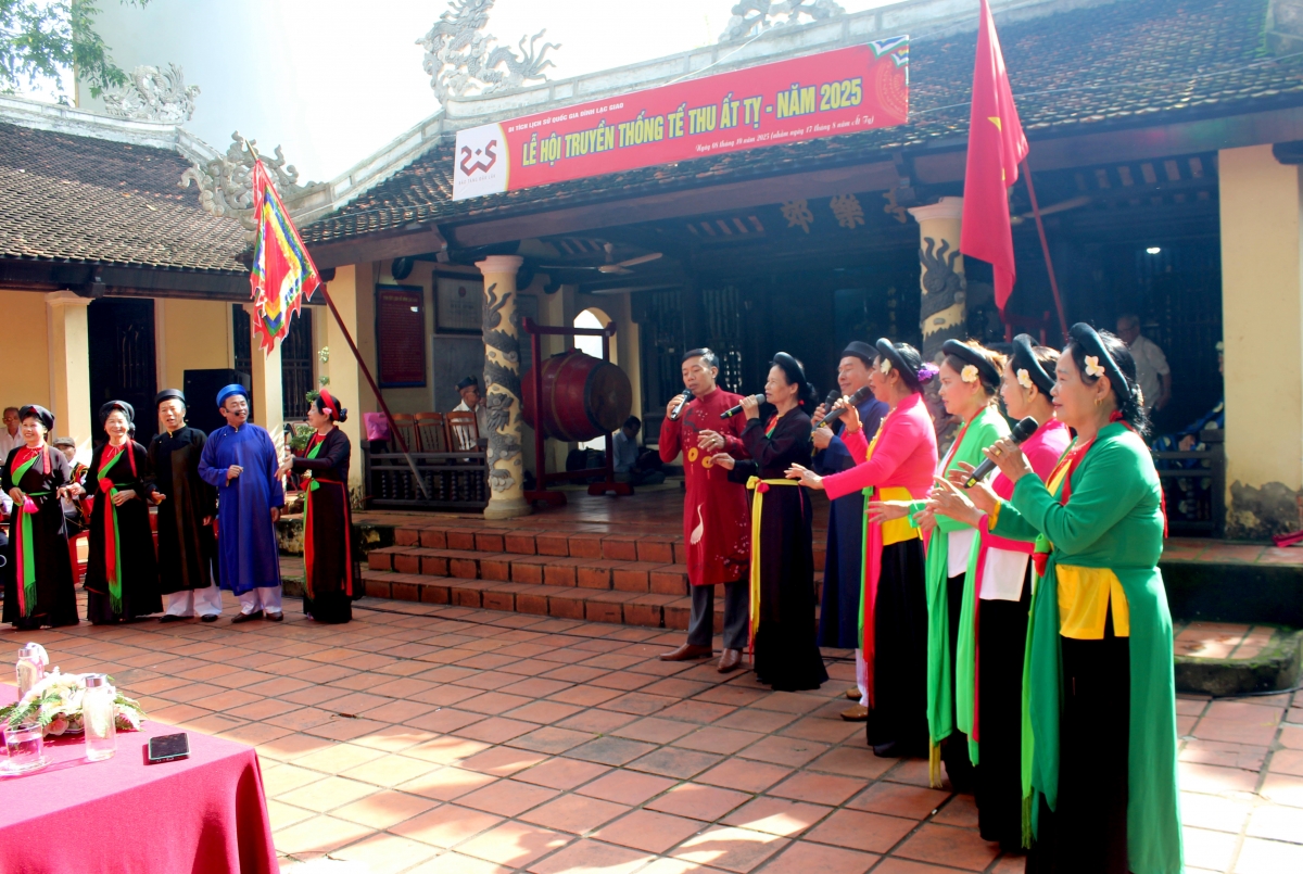 Mâu tơdroăng pêi pro mơhno túa lĕm tro po tung pơla po leh