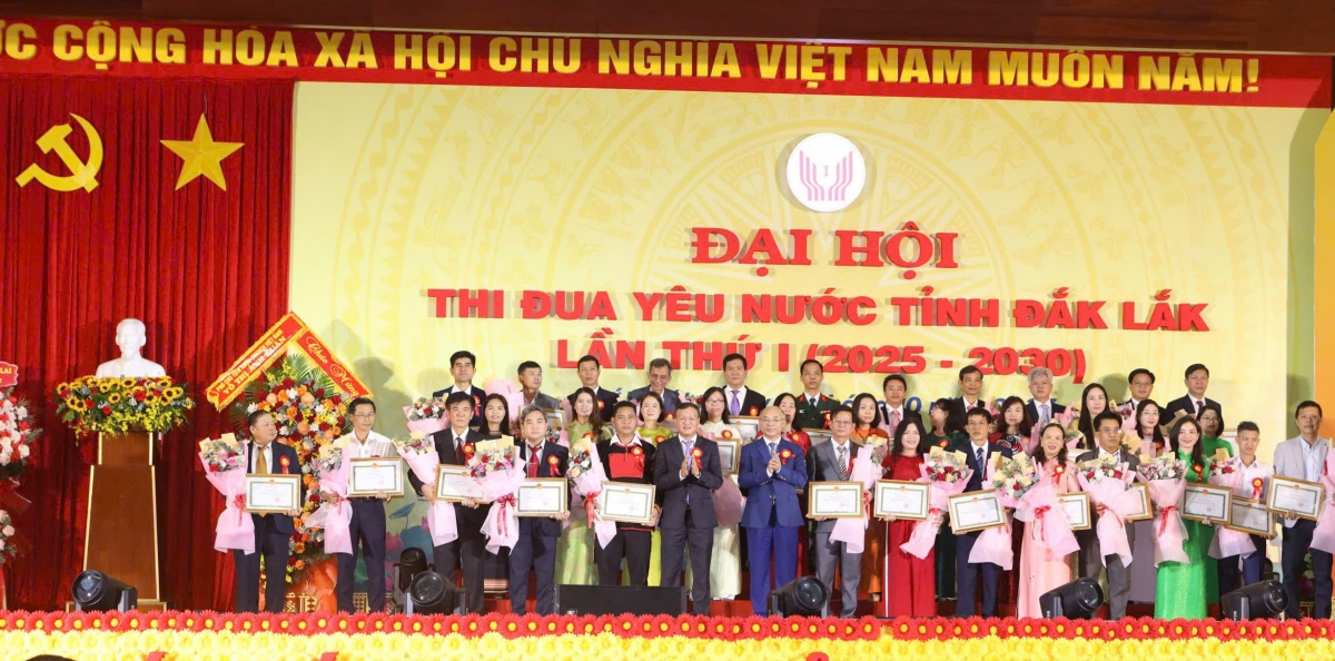 Jơnum bơkơtưn khăp kơ lŏn ia tơring čar Dak Lăk