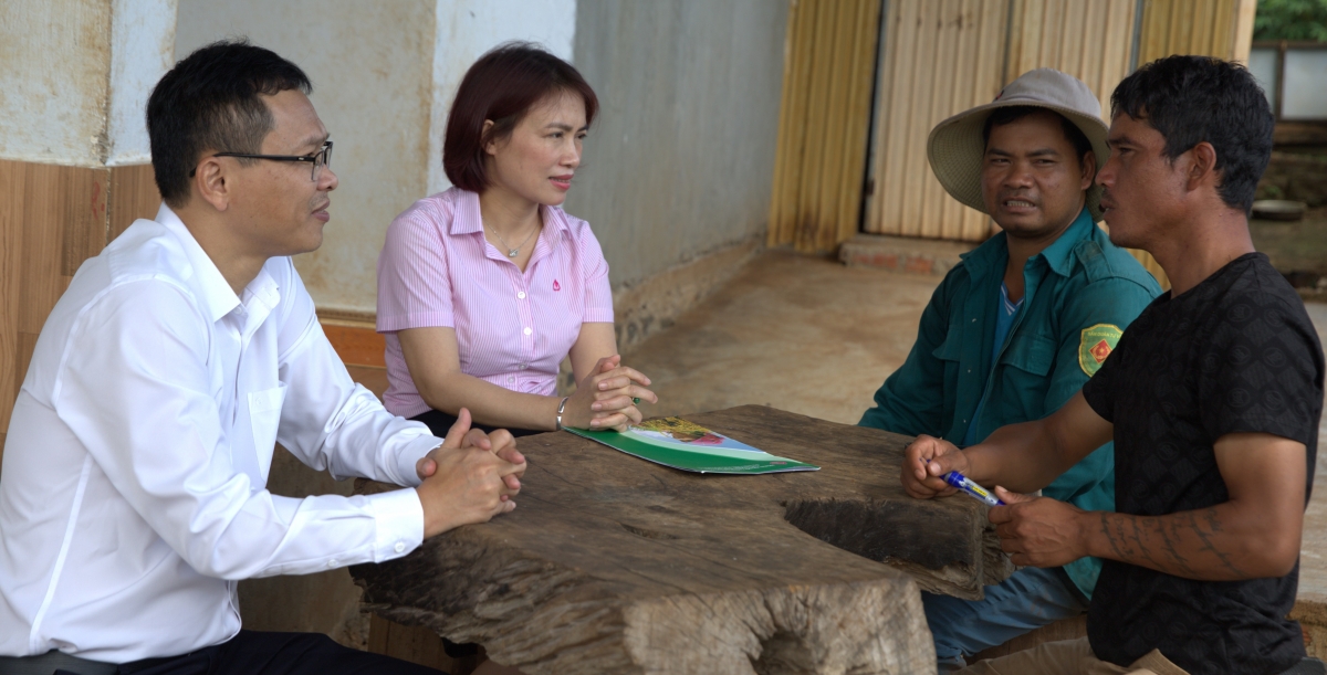 
Kang ƀô̆ hơnih Mong jên tơgŭm djru tơpôl tơ̆ Gia Lai iung jang hăm Khul pơkom păng tŏk iŏk jên dăr lăng iŏk yoa kon jên tŏk iŏk tơmơ̆t jang trŏ lăp.