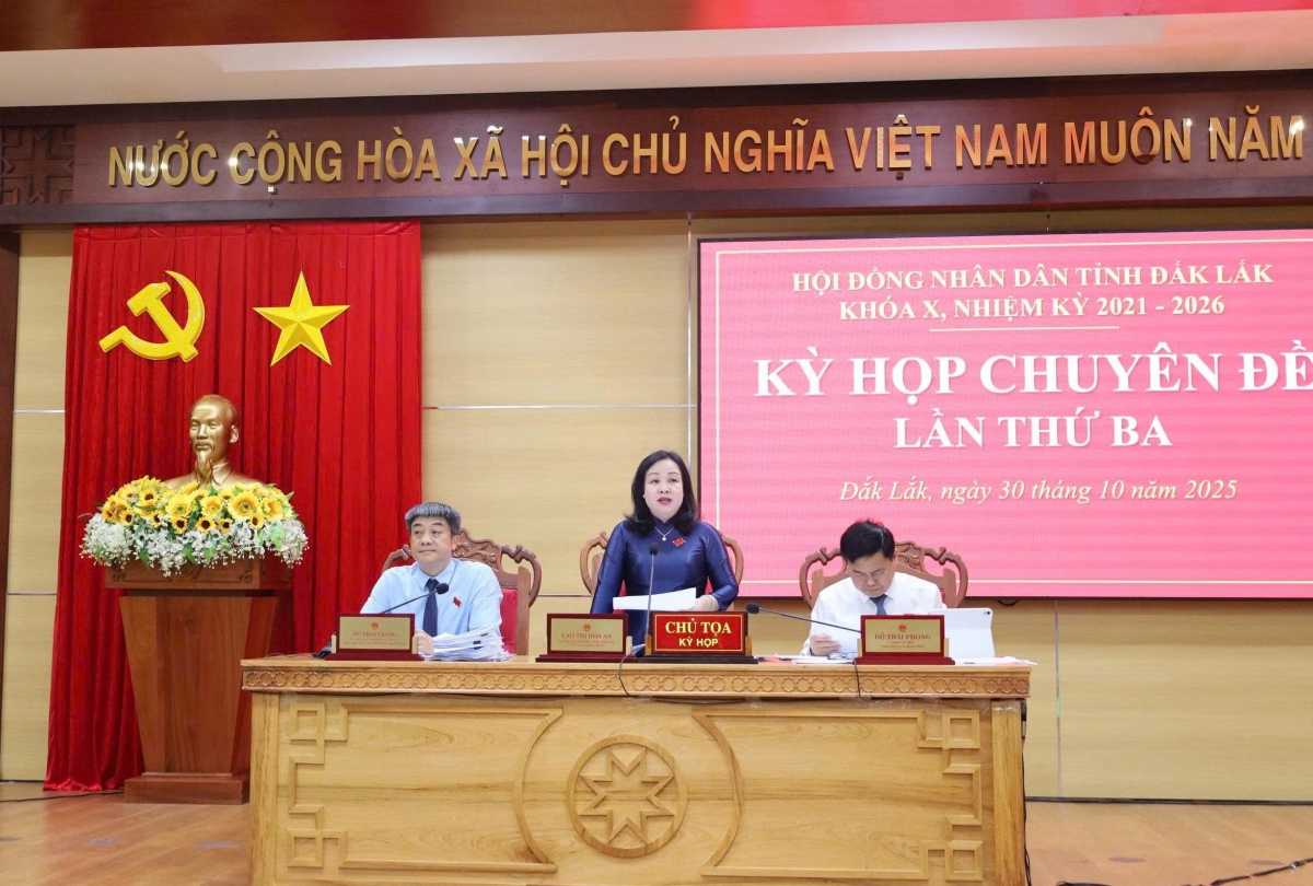 
Kơdră Hô̆i đŏng kon pơlei dêh char Đăk Lăk Cao Thị Hòa An pơgơ̆r 'măng pơma đam