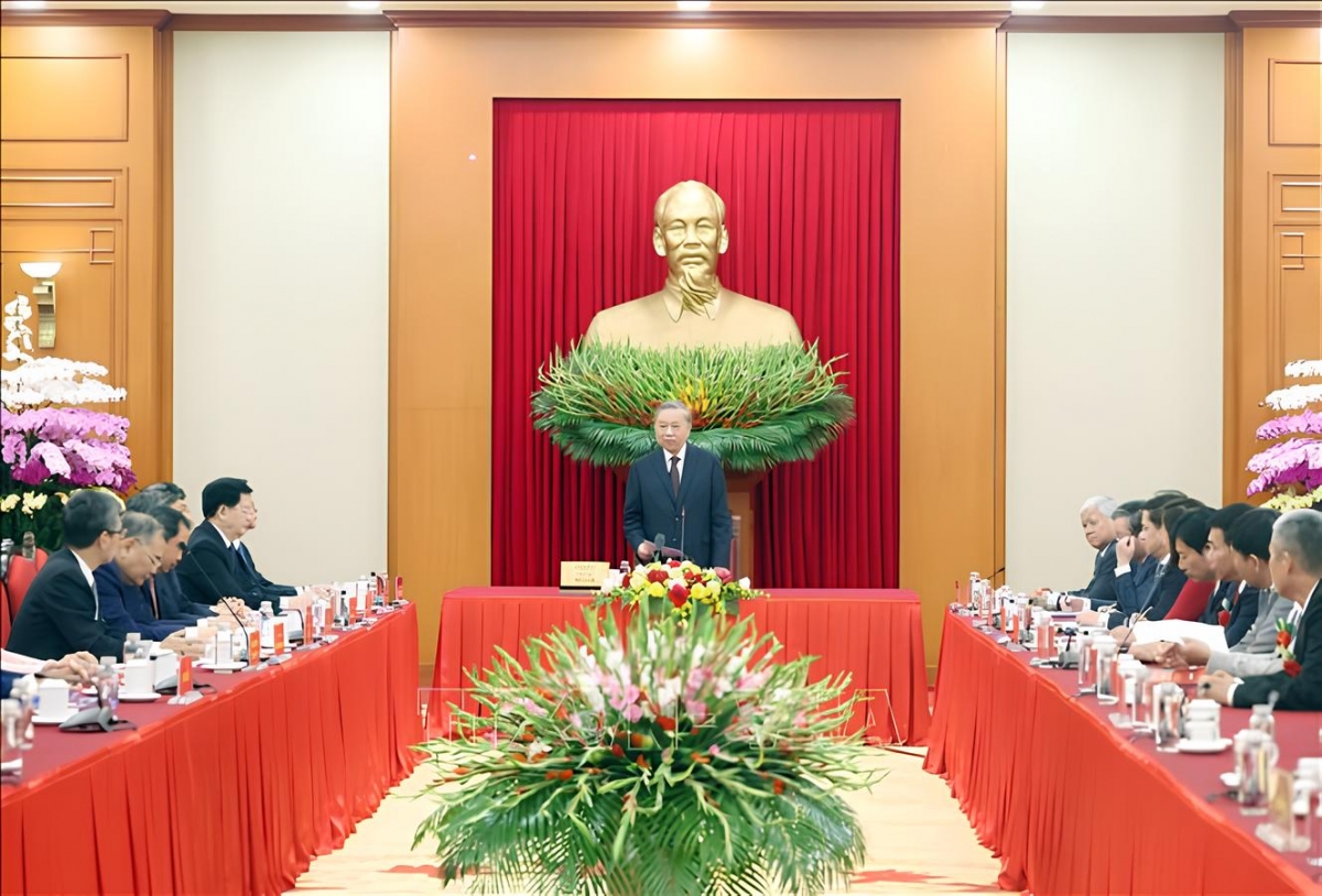 -Khua gĭt gai Đảng Tô Lâm bi tuôm hŏng phung kdlưn hĭn bi ala bruă lŏ hma Việt Nam.