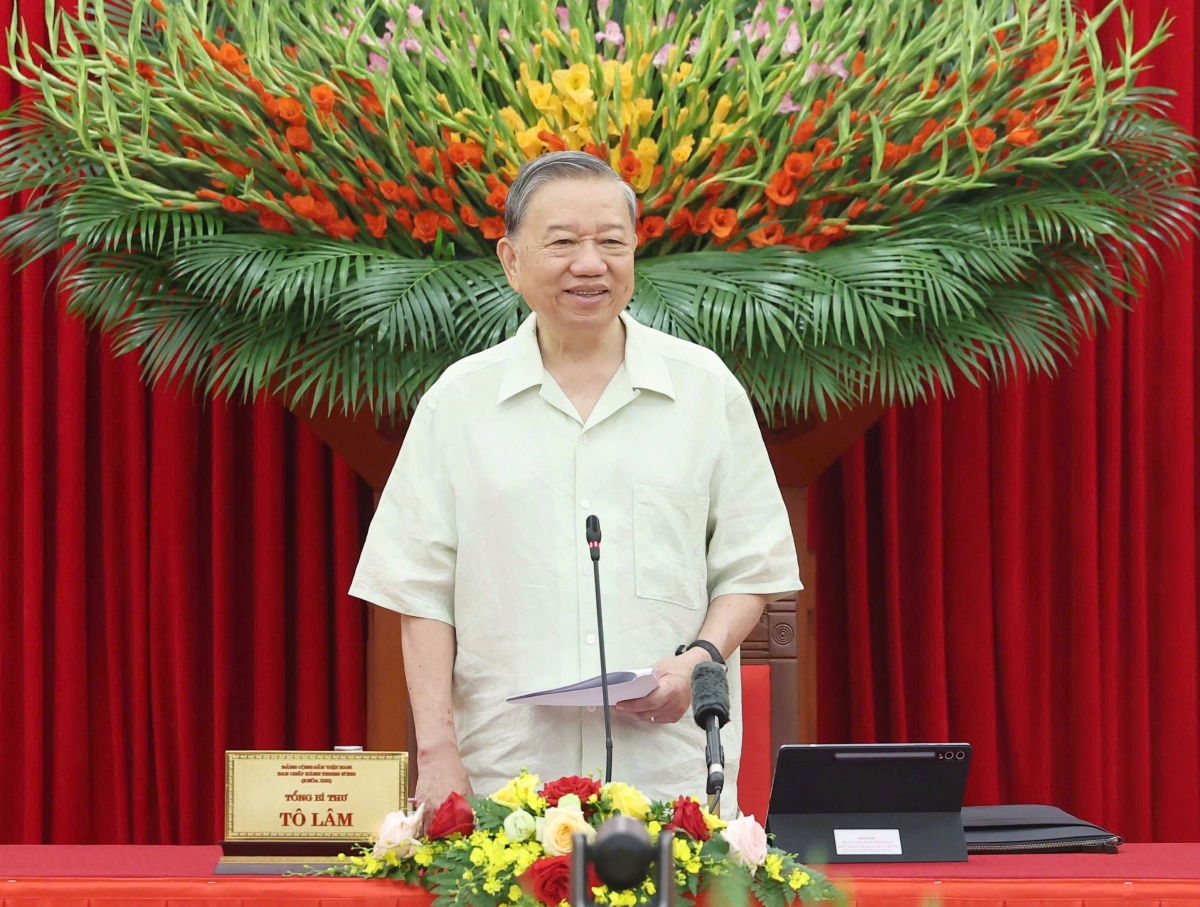 
Tổng Bí thư Tô Lâm iung pơma tơ̆ hop akŏm.