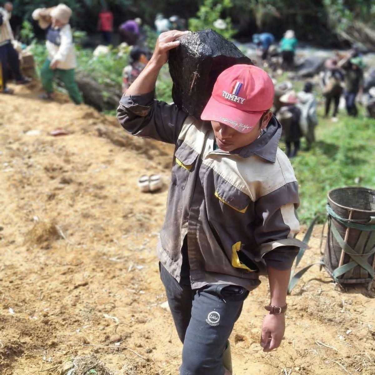 Anh Hôih Tèo góp công trong nhiều hoạt động tại cộng đồng