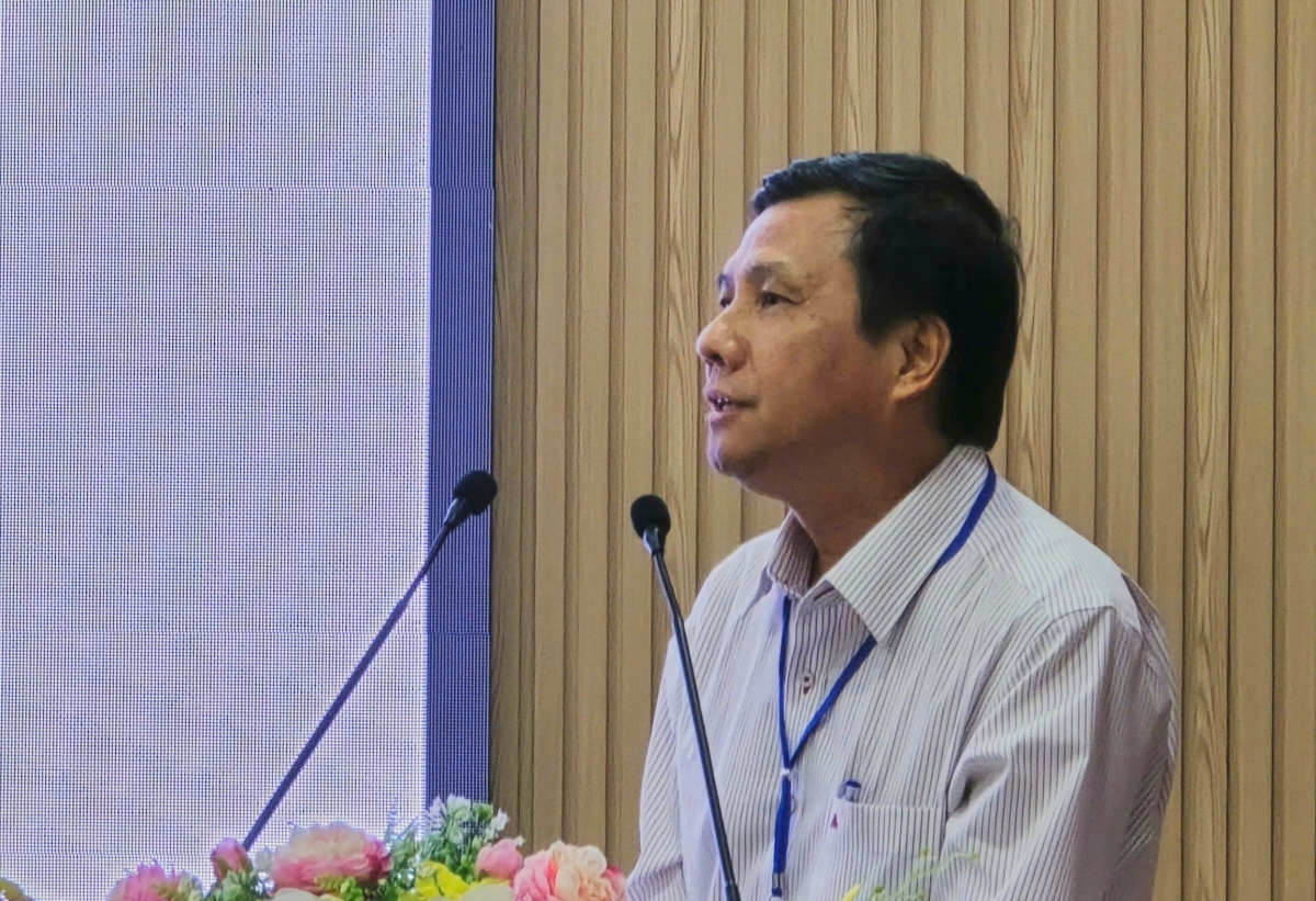 Ông Vũ Văn Út khuyện nghị cần áp dụng khoa học kỹ thuật vào phát triển giống và thức ăn công nghiệp