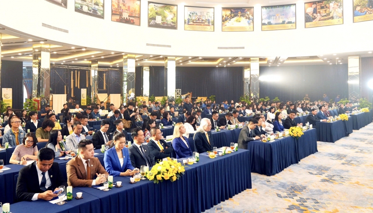 Roi tơbăt rim tơdrong vă pơgơ̆r lơ̆m Lêh Hla che apŭng plenh teh - World Tea Fest 2025