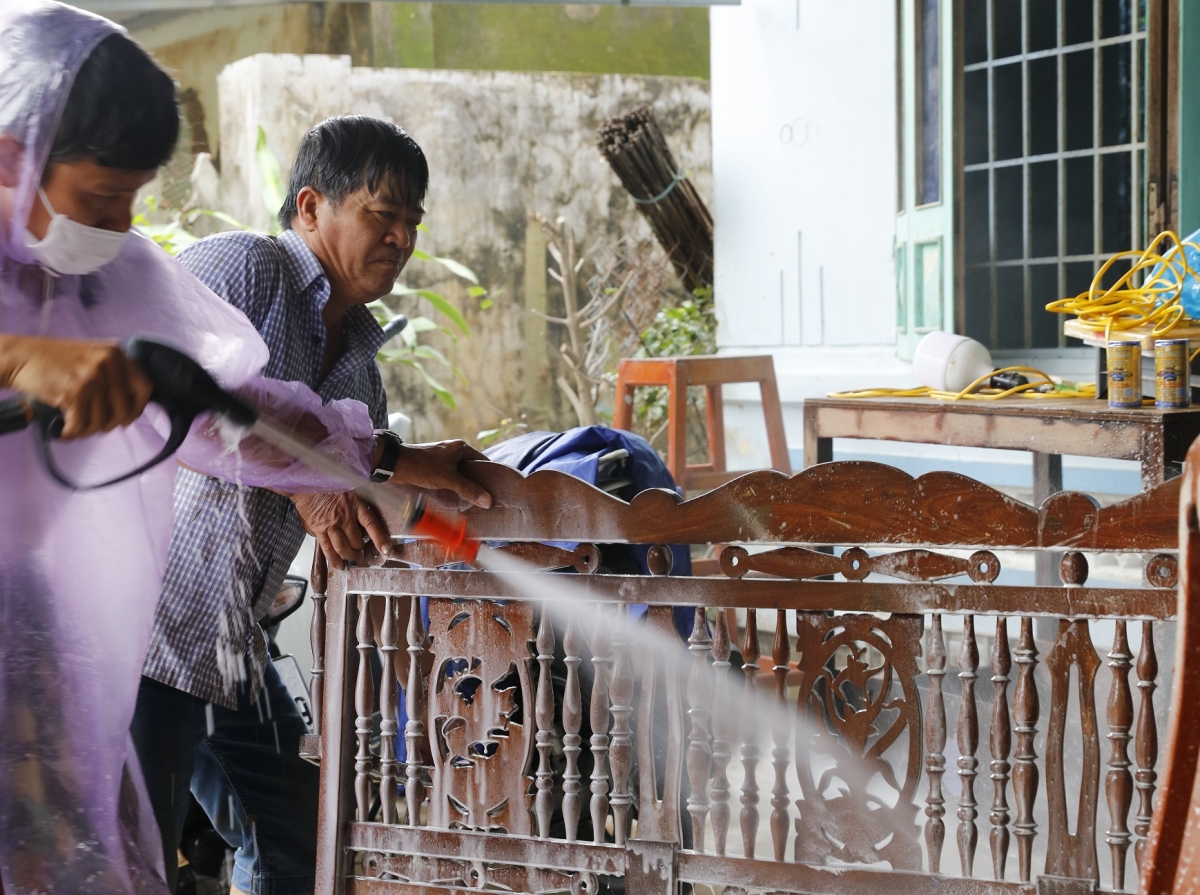 Mơnuih ƀôn sang să Đông Hòa (Dak Lak) rơmet pơagaih sang tơdơi kơ ia dăo