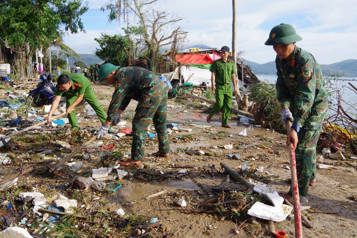 Khŭl lĭnh Kŏng an, ƀô̆ đô̆i tơ̆ Đắk Lắk tŏk bŏk hăt hot tơgŭm kon pơlei hơmet pơ ‘lơ̆ng hiong răm đơ̆ng ‘mi kial hơbŭt kơsô̆ 13