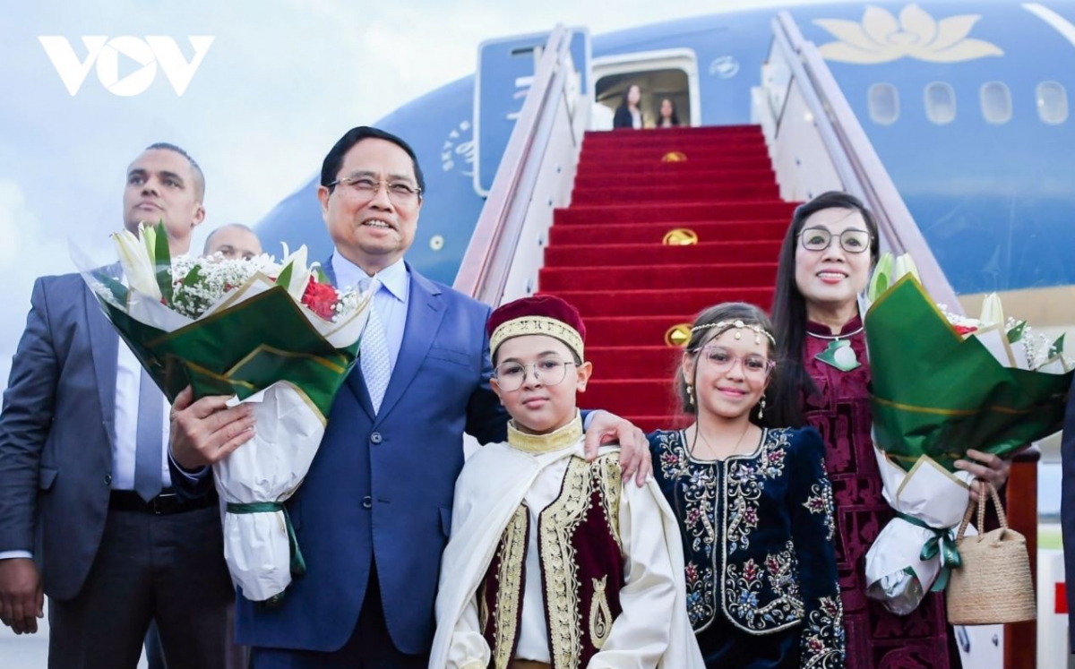 Pôa Phạm Minh Chính - Ngế pro xiâm hnê ngăn tơnêi têa ƀă kơdrâi pôa a tơraih tơƀai