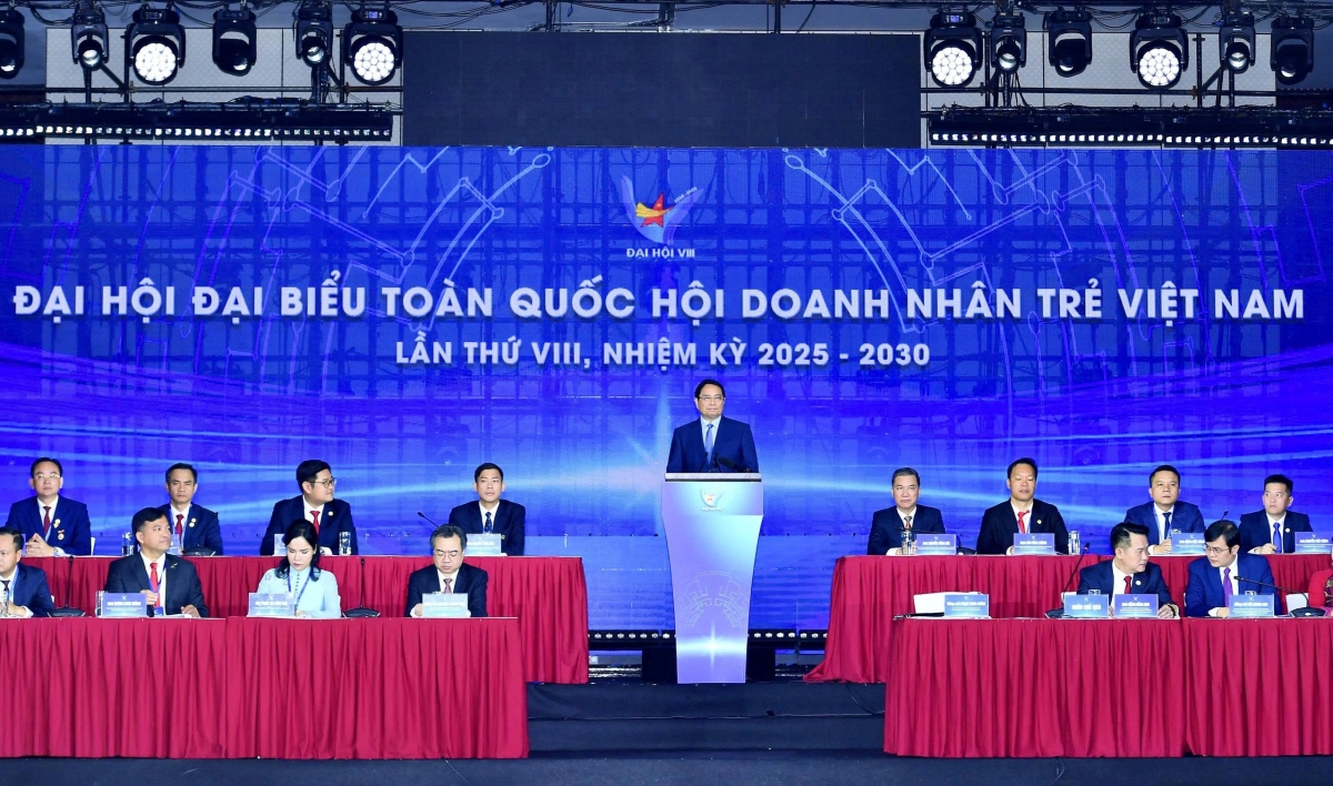 Thủ tướng Phạm Minh Chính pơma tơ̆ Hop akŏm