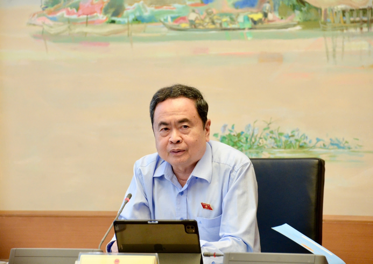 - Khua anôk bruă kƀĭn ala Trần Thanh Mẫn