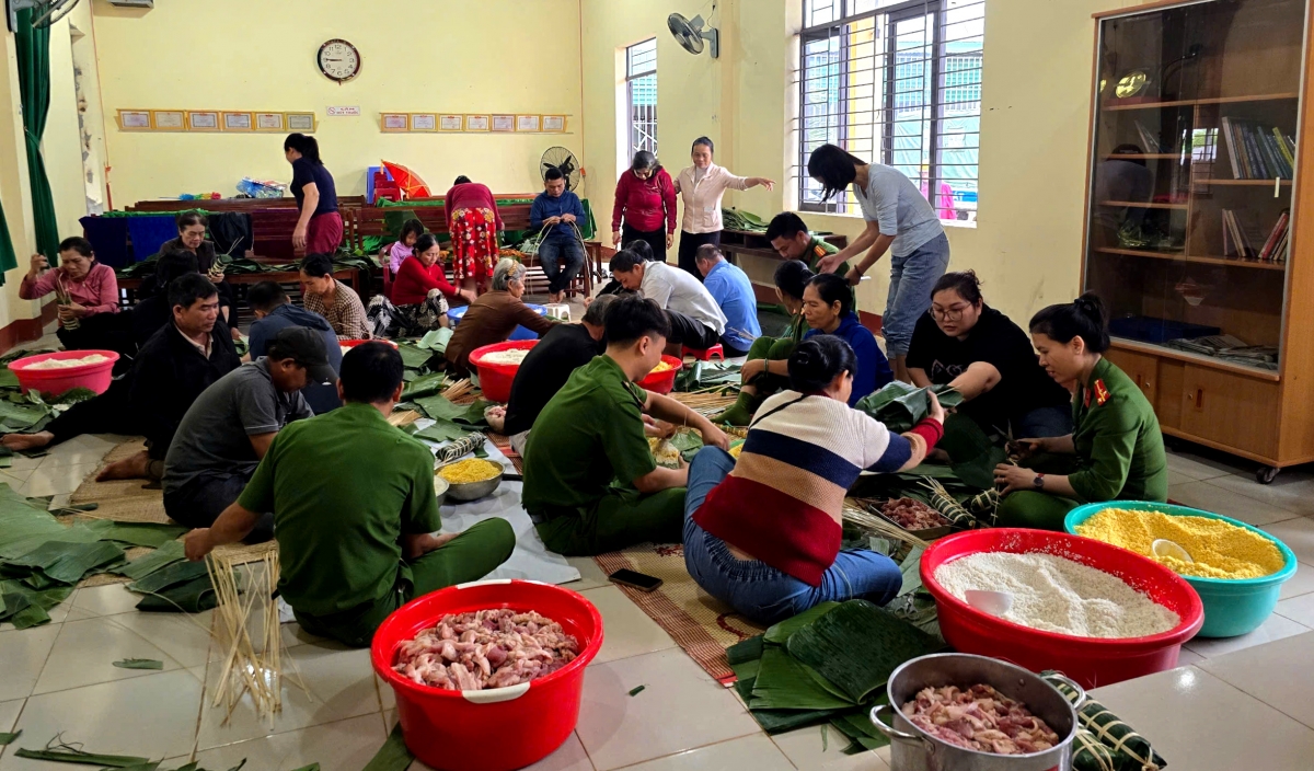 Ƀing kông an hăng mơnuih ƀôn sang gum anung hơdôm tơlŏ ƀañ čưng, ƀañ tet ba nao kơ neh wa pơ kual ia dăo