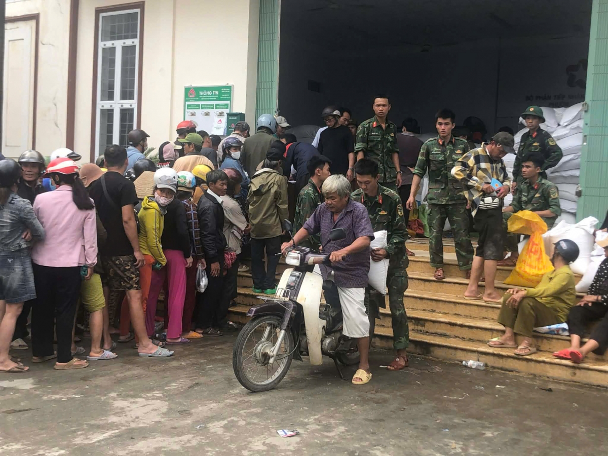 Xoăng phái ăm kuăn pơlê