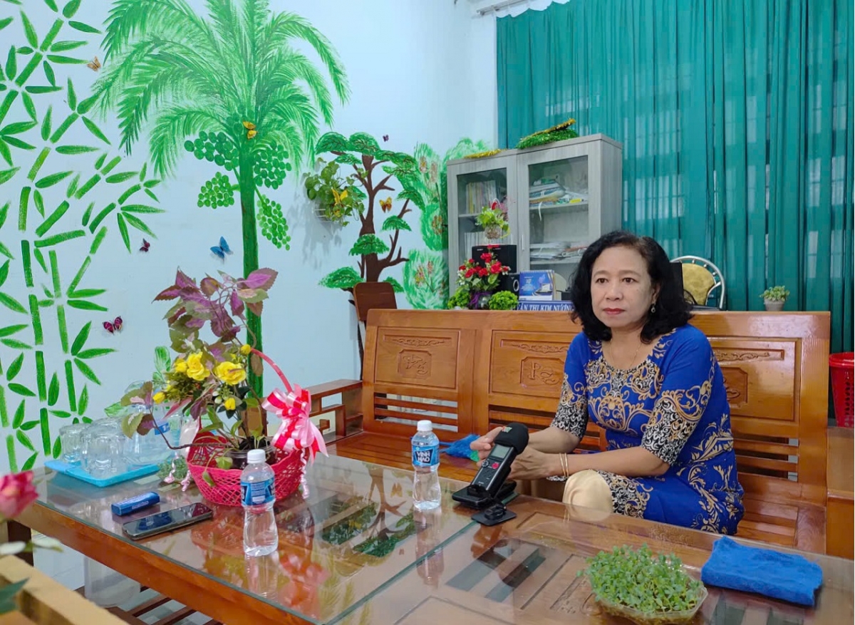 Anai gru Văn Thị Kim Nương tuk halei jeng duh hatai ngan haong bruk pato saong bac sap Cam