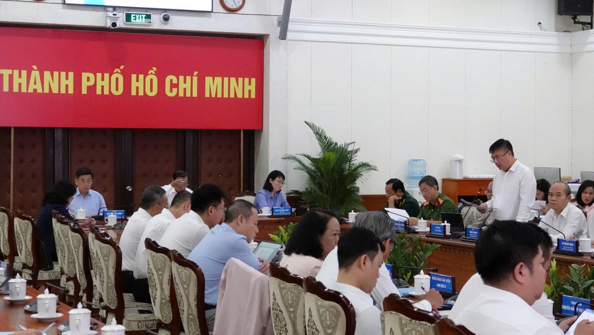 TPHCM gunum biai ka bruk cakrok patagok bruk ngak mbang kinh te