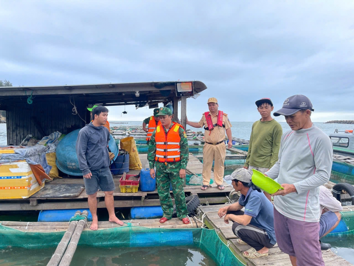 Mâu cheăm kĭng têa kơxĭ kong pơlê Gia Lai krếo thế mâu plong tuk ƀă khu păn ká xi xŏng prôk troh a kĭng vâ ví kong mêi khía mơhot kân roh má 13