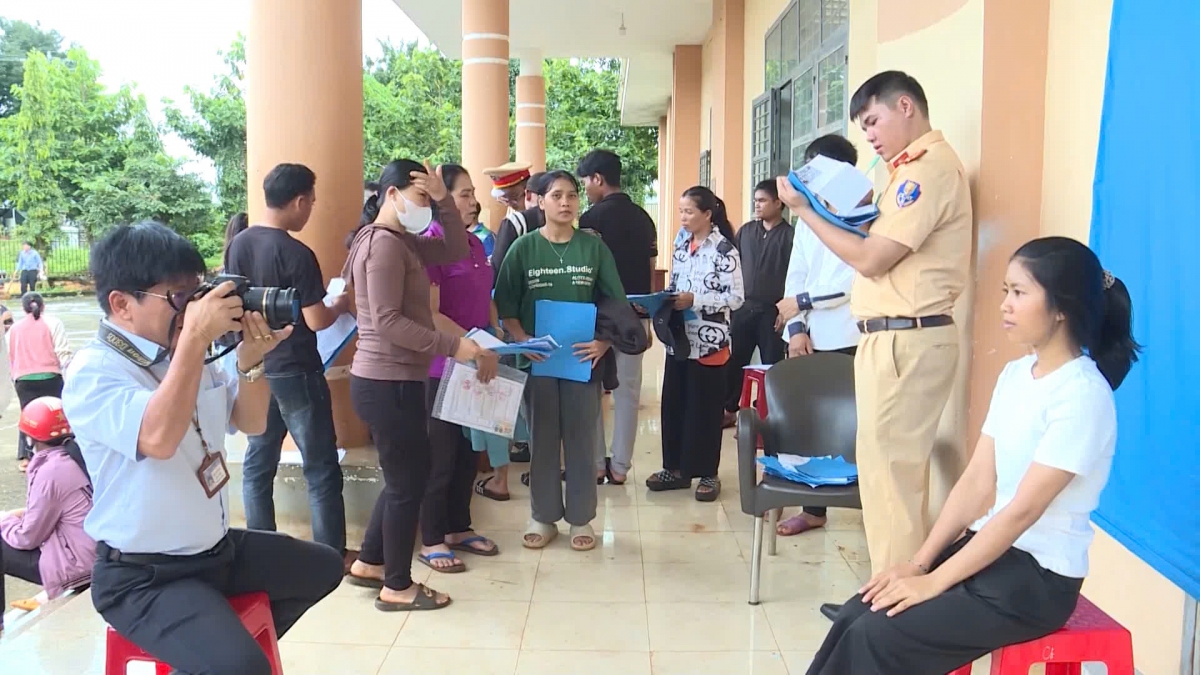 Phĭn rup kiăng djru brơi mơnuih ƀôn sang ngă hră pơ-ar hrăm mă hră mơgăt rơdêh