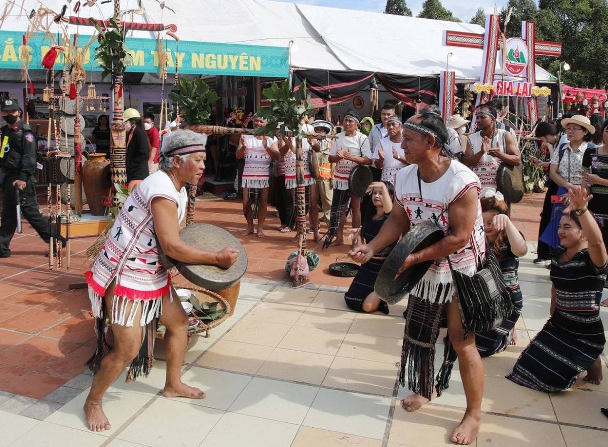 Ƀai tŏn chêng tung rôh po mơdĭng