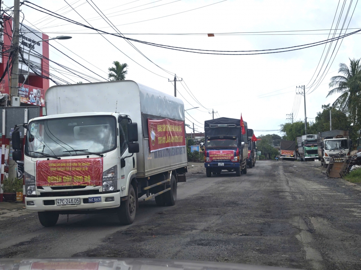 
Rim gre chơ tơmam drăm tơgŭm djru yak năm tơ̆ rim tơring, phương găh hơlĕch dêh char Đắk Lắk.