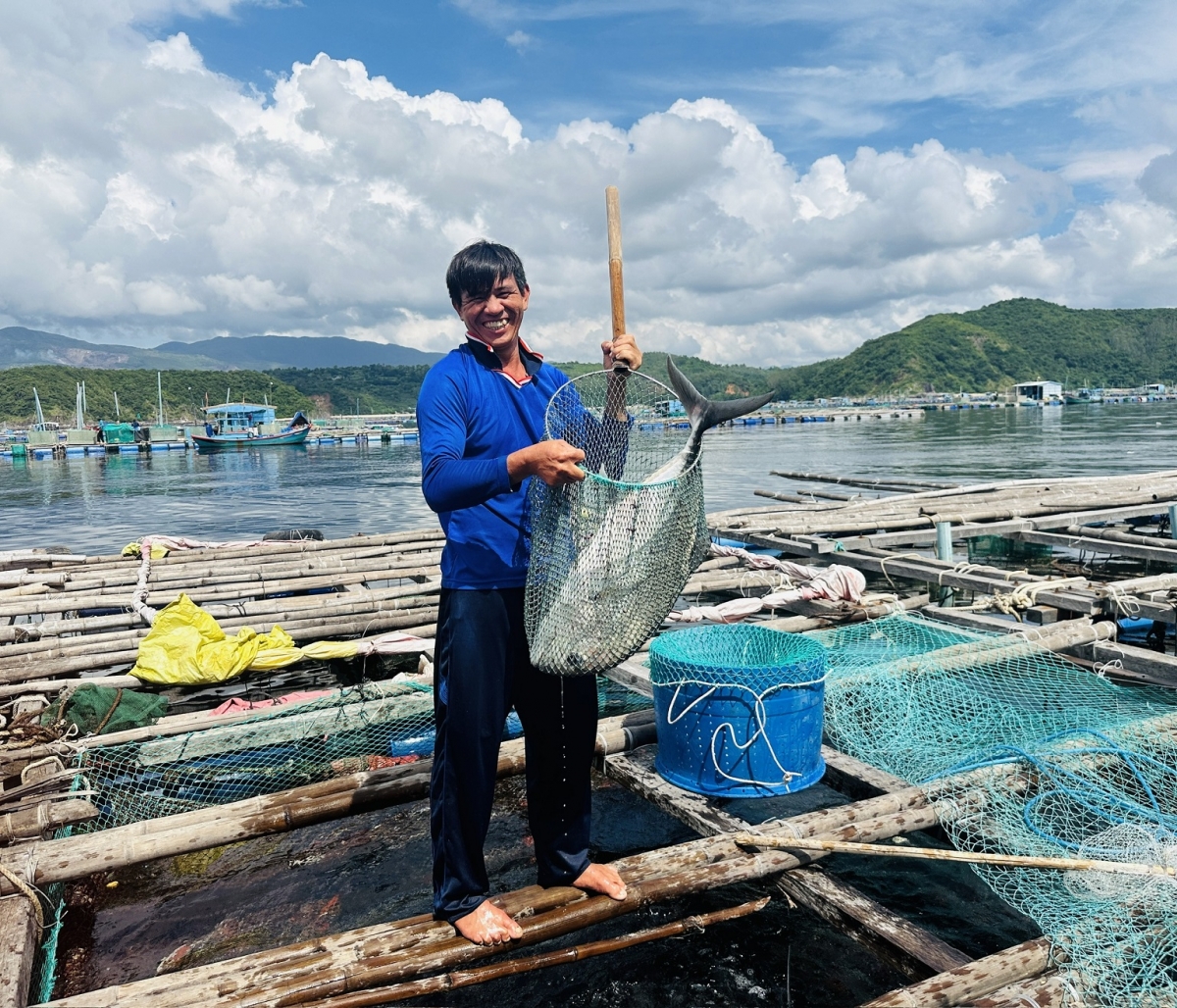 Tơdroăng păn ká tung hlâm djâ pêi lo liăn tơniăn ăm kuăn pơlê kơpong kĭng têa kơxĭ Dak Lak