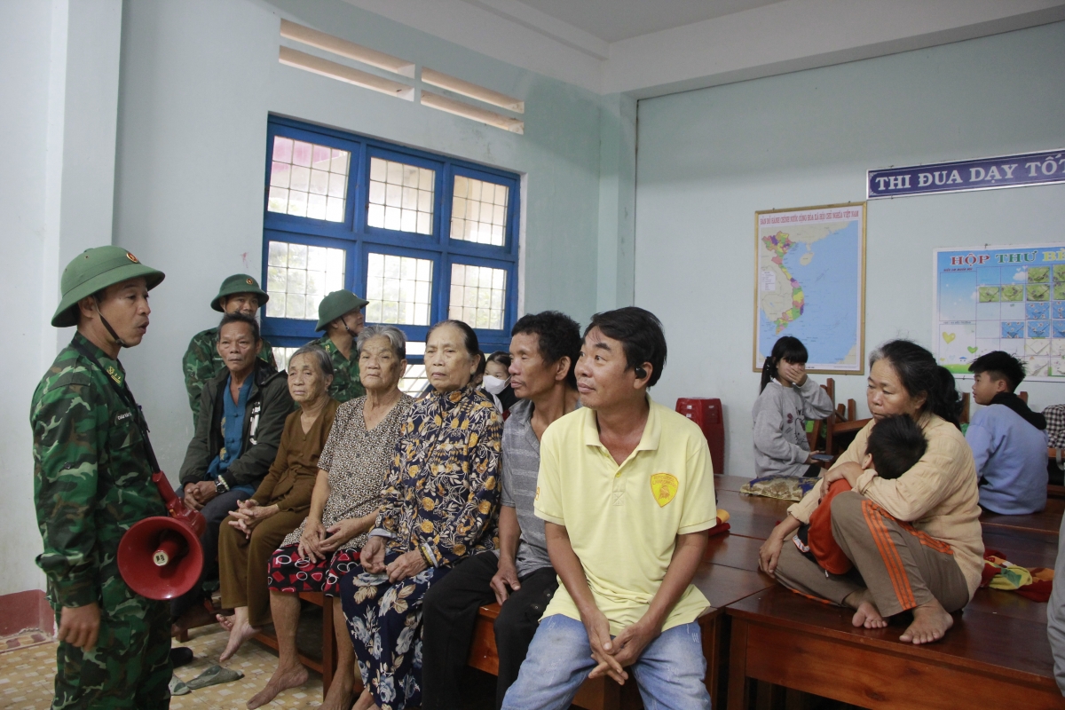 Khua tơhan Trung tá Châu Văn Toàn, Puih kơđông tơhan Nhơn Lý nao pơtrut mơnuih ƀôn sang să Tuy Phước Đông hơđong pran jua kơđap kơthel