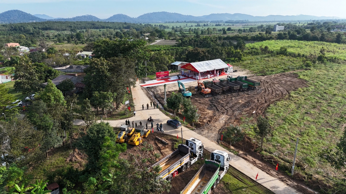 Anih man pơdong sang hră pơlir djop gưl să Buôn Đôn, Dak Lak