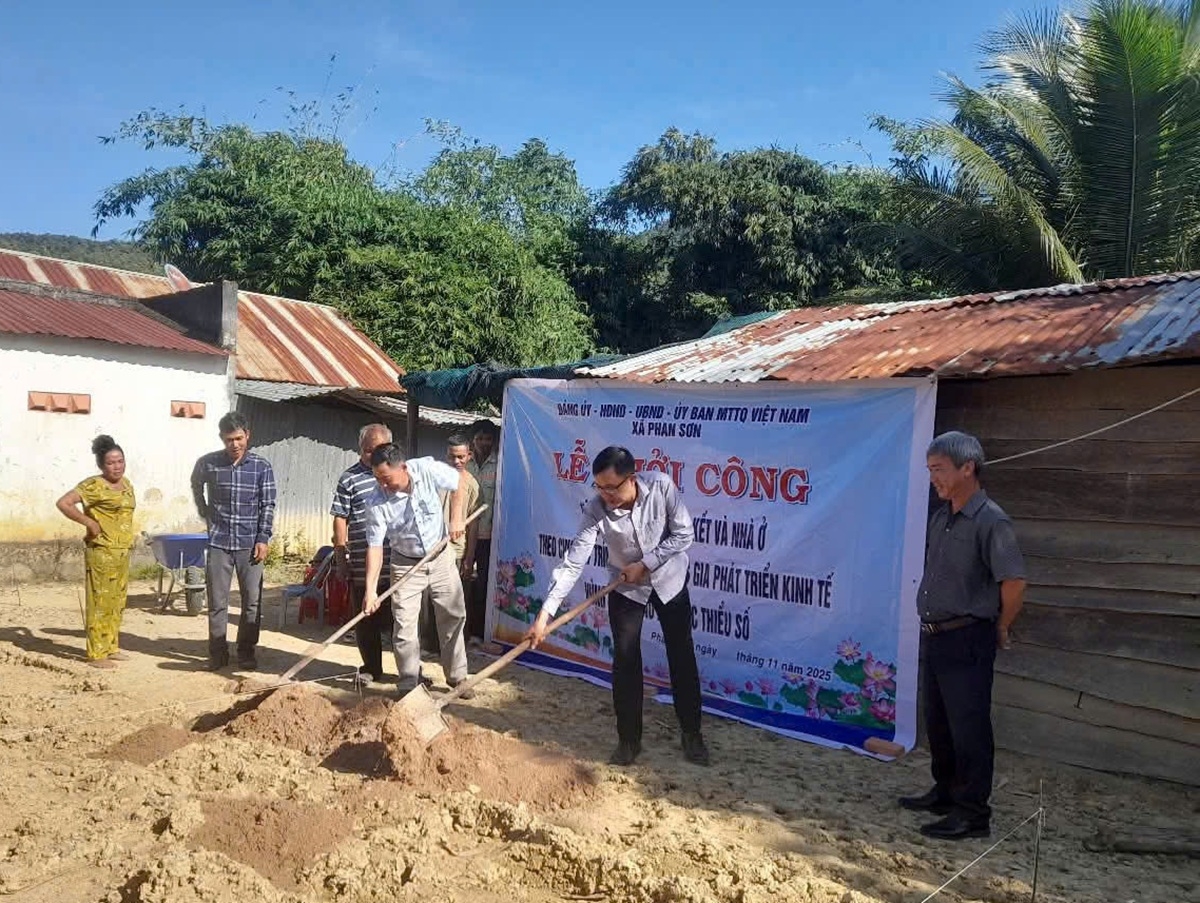Teăng mâ kăn pơkuâ cheăm pêi pro tơdroăng ki pơxiâm po tơnêi pro hngêi