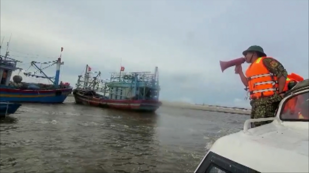 Iâu ƀattô song nan kơđap kơthel 13 gah ngŏ tơring Dak Lăk