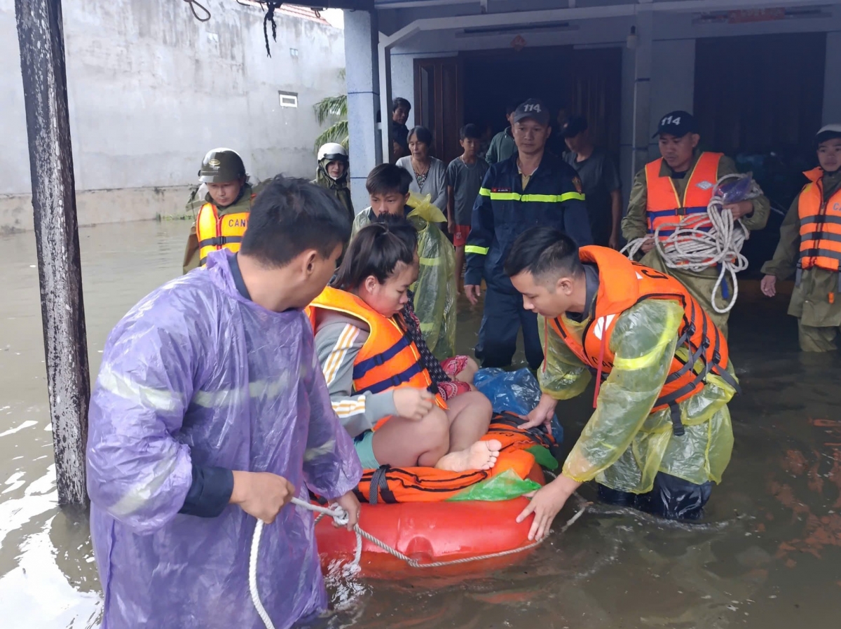 -Khánh hòa đru kơ mnuih ƀuôn sang krĭng êa lip.