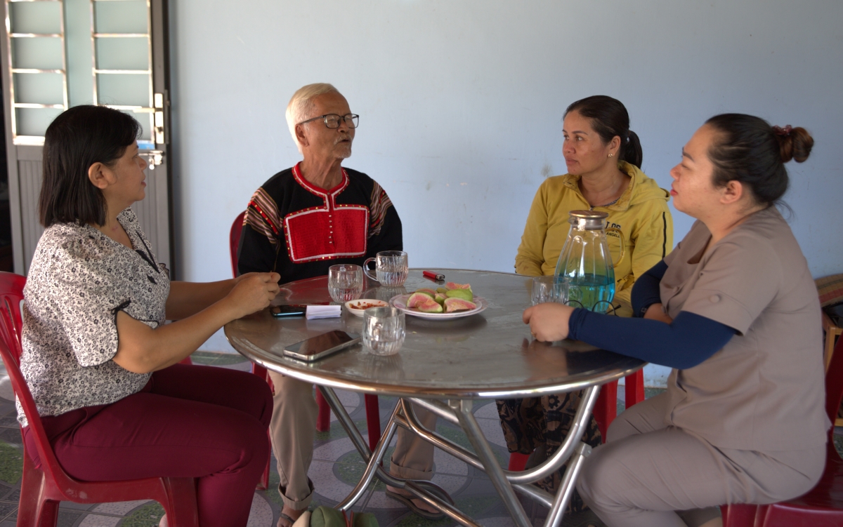 Thái Ksor Chuel hmâ lăm hnê mơhnhôk vâi krâ-nhŏng o tung pơlê ăm kuăn ‘nĕng mơhriâm troh tui lui