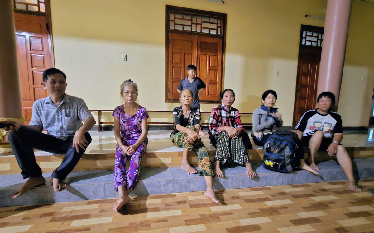 Mâu rơpŏng kuăn pơlê ki ối a kơpong mơni tơ’lêi tro têa tâk đik lân lu châ ‘mâi xĕn lo troh ối a tíu tơniăn