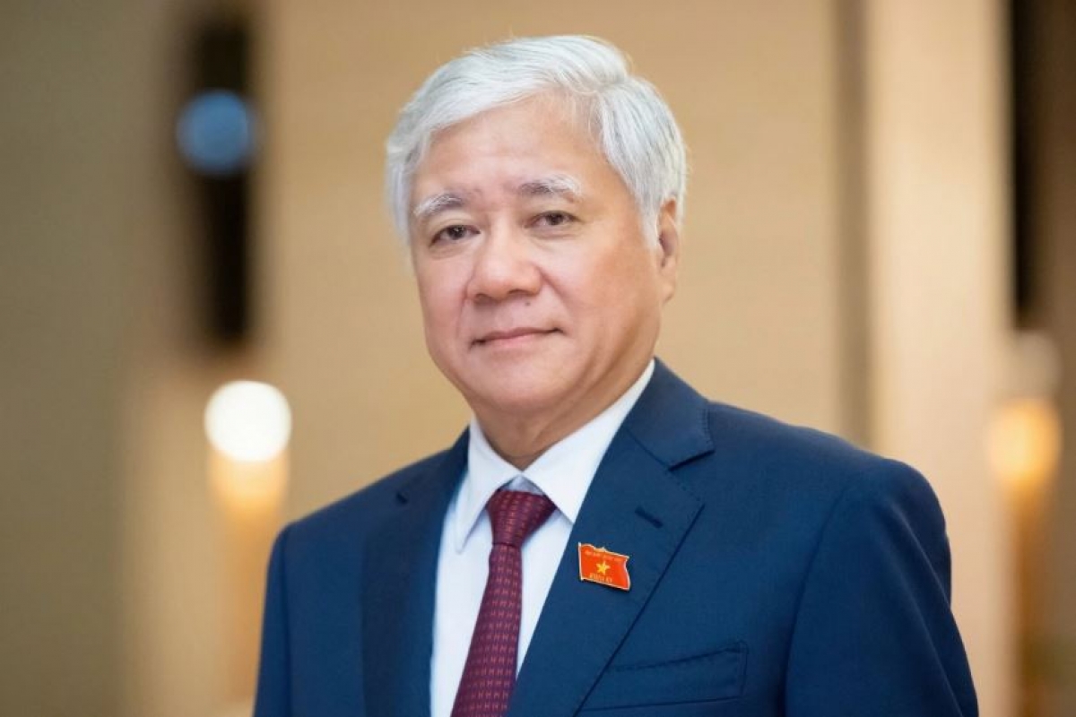   - K’iăng Khua bruă kƀĭn ala Đỗ Văn Chiến