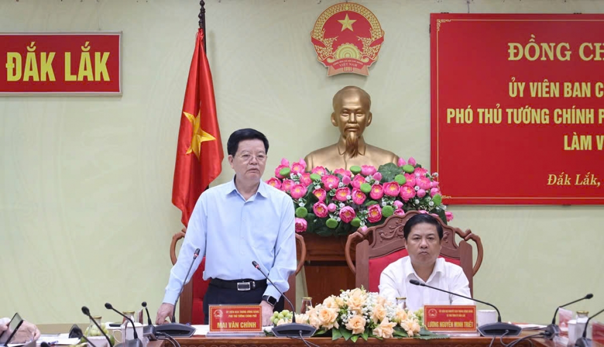 Pôa Mai Văn Chính, Phŏ Ngế pro xiâm hnê ngăn Chin phuh tơpui a rôh pêi cheăng