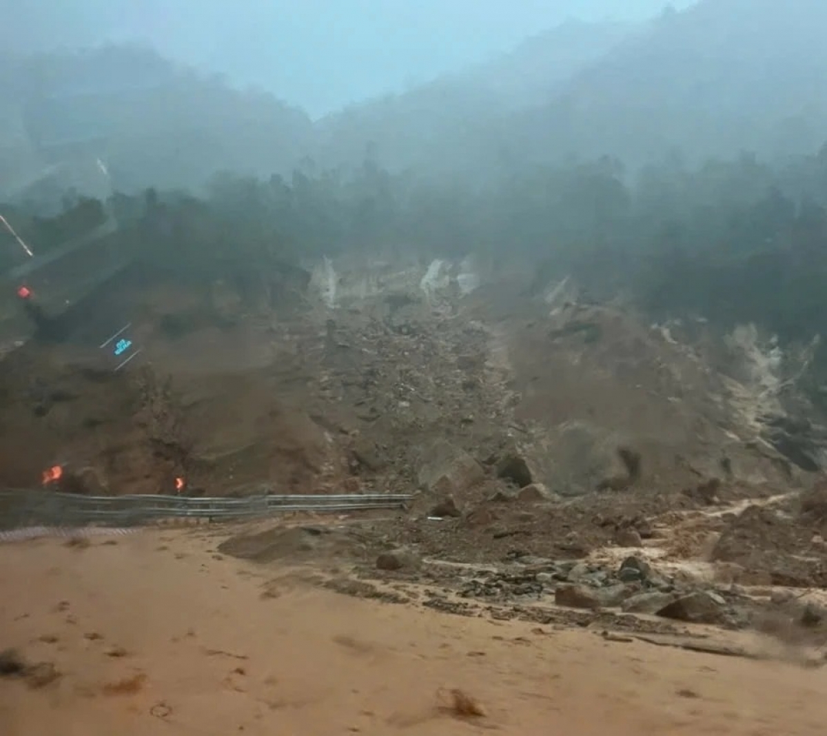 
Lơ trong krang nak tơƀưh dih băl Khánh Hoà, Lâm Đồng tŏk bŏk tơdrŭt hơlih.