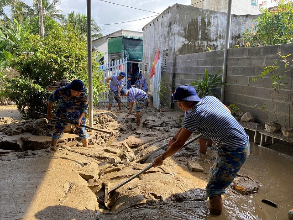 Mố đô̆i gum kuăn pơlê kui tah mâu trâp tơnêi, xut xêa mâu kơƀăng tăng, hngêi trung lâm hriâm, troăng prôk