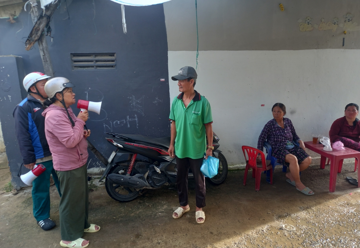 Kăn ƀô̆ thôn, tôh kơphô̆ troh tơrêm hngêi séa ngăn, tơbleăng, mơhnhôk kuăn pơlê