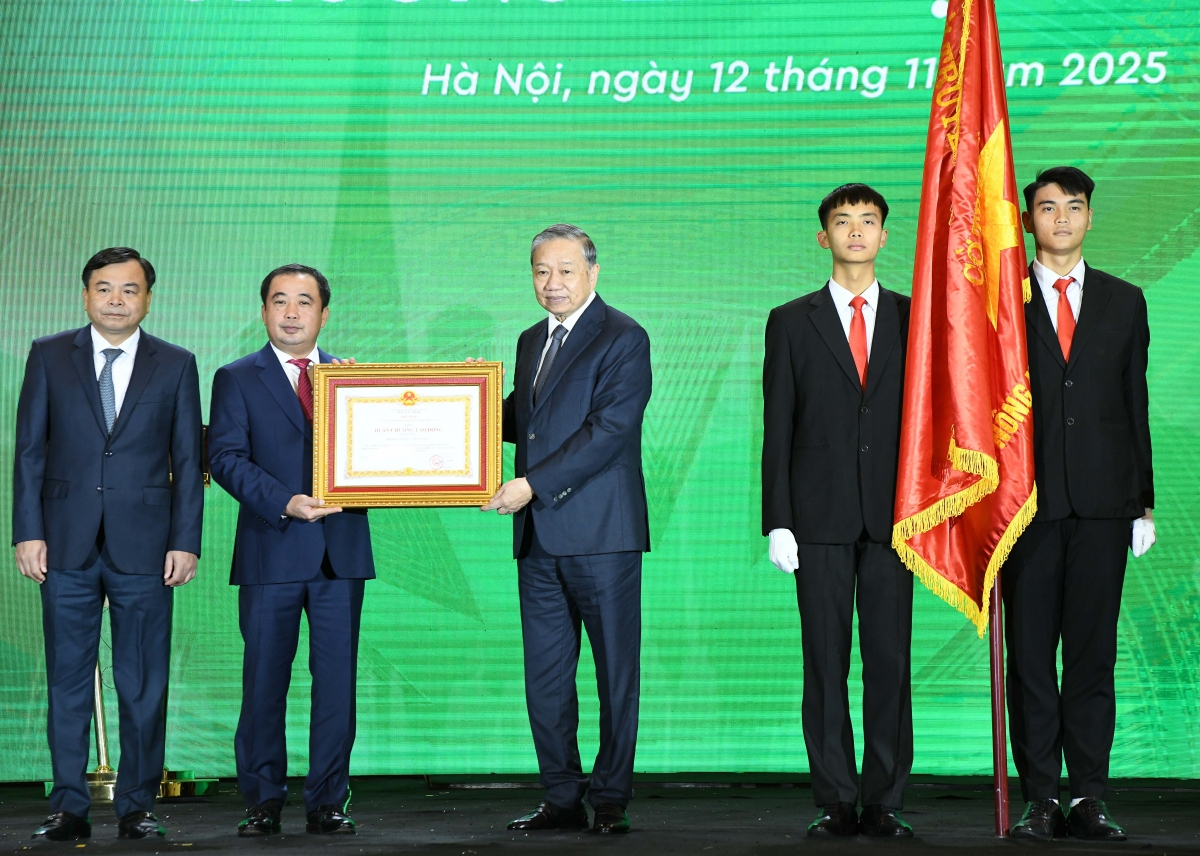 Tổng Ƀí thư jàu Gai lòng Lơh broă khà dùl pà Ƀộ Broă lơh sa suơn sre mờ Tiah ơm kis in