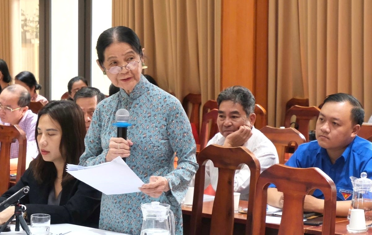 
Luật sư Trương Thị Hòa, Kơ iĕng Kơdră chĕp pơgơ̆r Hơnih Kơdranh mơdro sa pơlei tơm Hồ Chí Minh.