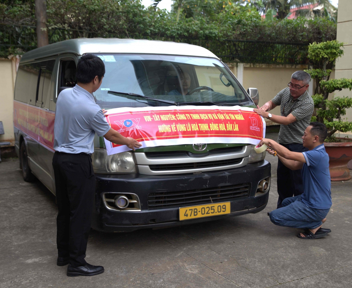 
Mpồl kwang bàng, cau lơh broă VOV Tây Nguyên rcang rơndeh jun pơndiang phe dong kờl làng bol tiah tờm dà tih dà lìu đah mat tơngai lik càr Dăk Lăk