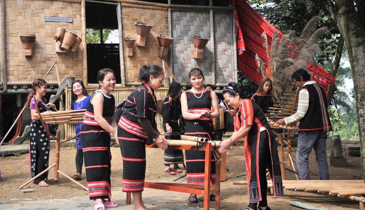 Cau chài jak Y Sinh bơto wơl ai rơnàng kơnòm să in nhơl đờng Klông pút