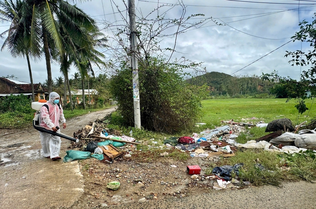 Tíu xiâm mơdât pơreăng xôh pơkeăng kơdê pơreăng tung kong prâi klêi kơ’nâi kong mêi têa lân lu